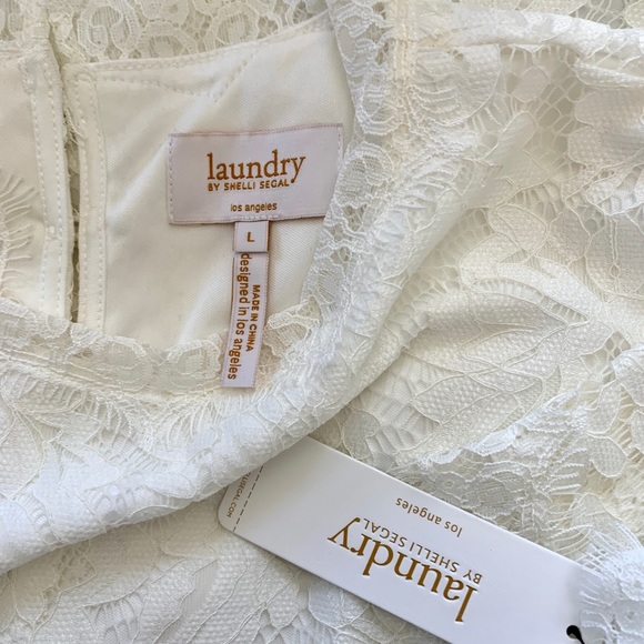 Laundry by Shelli Segal Short Sleeve Lace Blouse - Picture 8 of 8